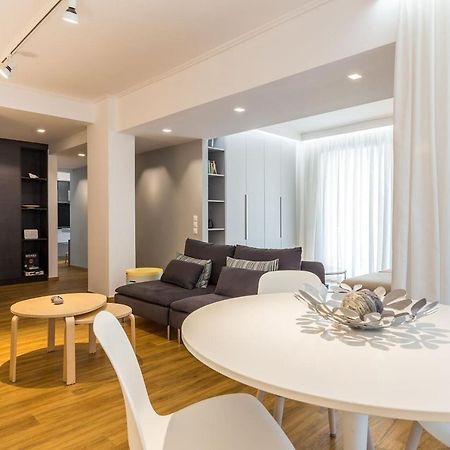 Elegant Apartment W Great Balcony In Vouliagmeni Athén Kültér fotó